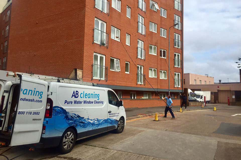 Domestic window cleaning